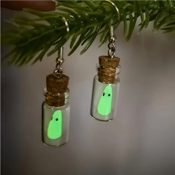 Ghost in a bottle dangle earrings NWT - Picture 6 of 8